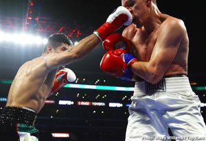 De La Hoya's strong support