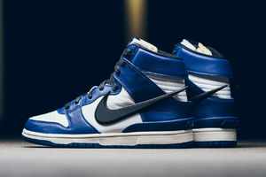 UNDEFEATED's Nike 'Dunk vs.